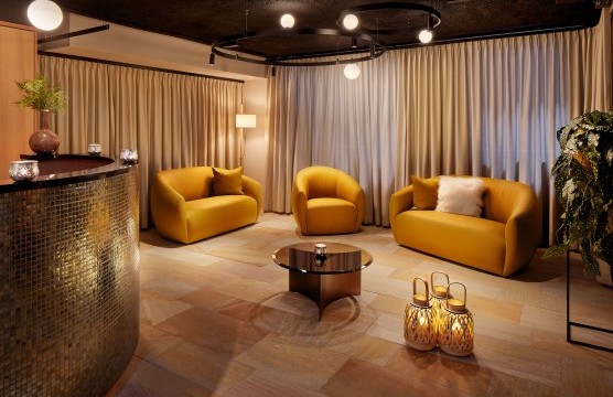 Stylish reception area of the sauna in the Hotel Erbprinz.