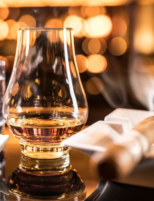 Green Horse Bar Zigarren Lounge